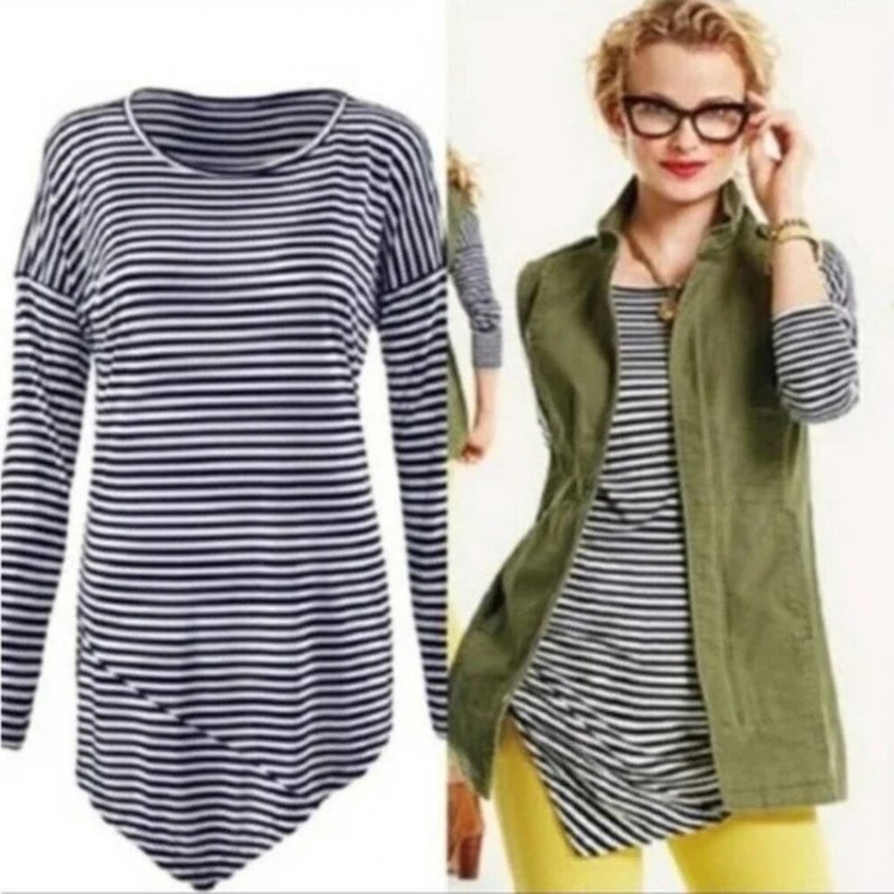 New CABI Medium Long Sleeve Boat Striped Asymmetrical Hem Tee Shirt Navy Blue